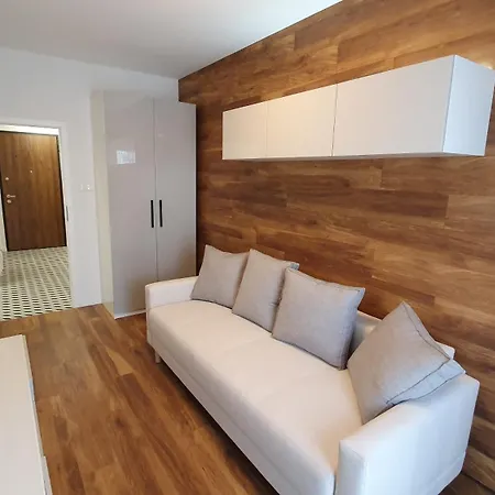 Apartment Zajezdnia Wrzeszcz By Triapart Gdansk